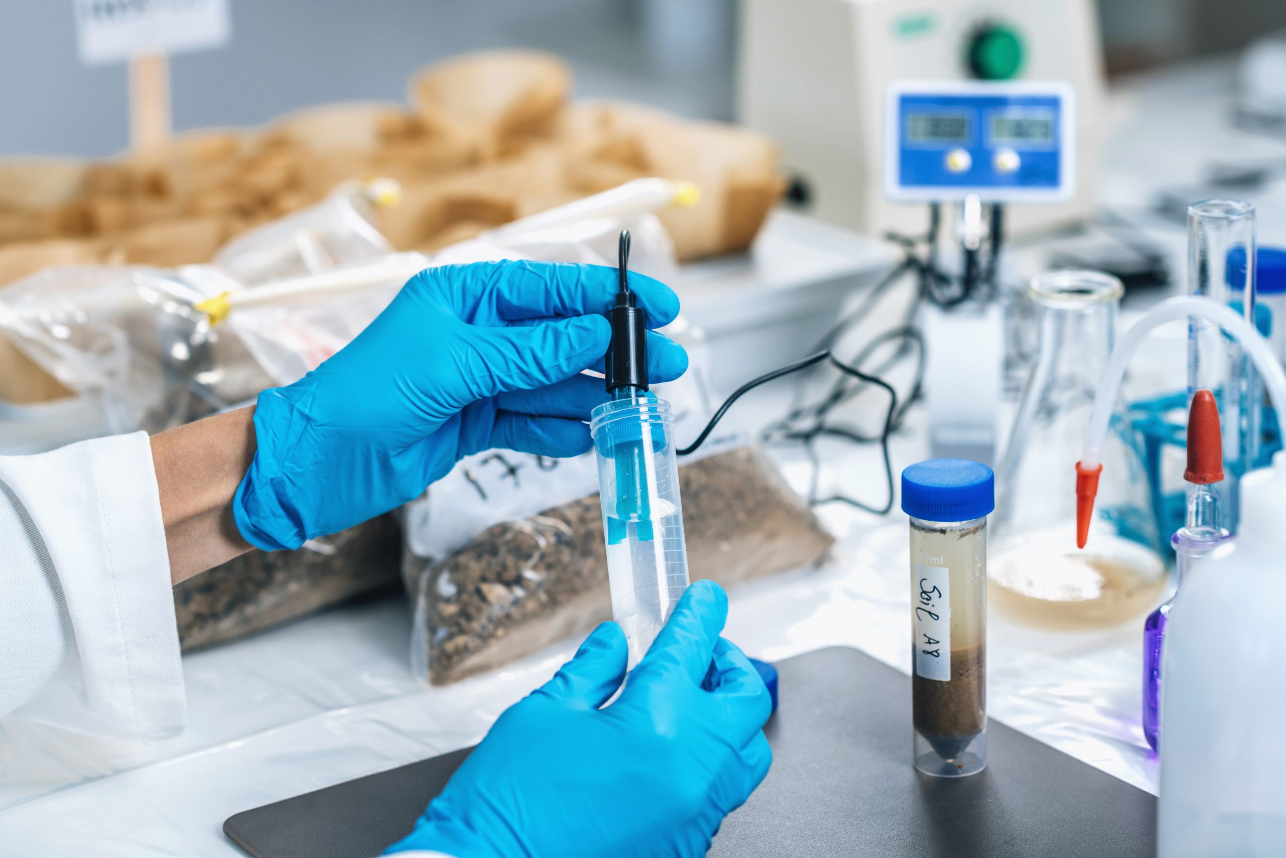 pH meter vs. dissolved oxygen meter