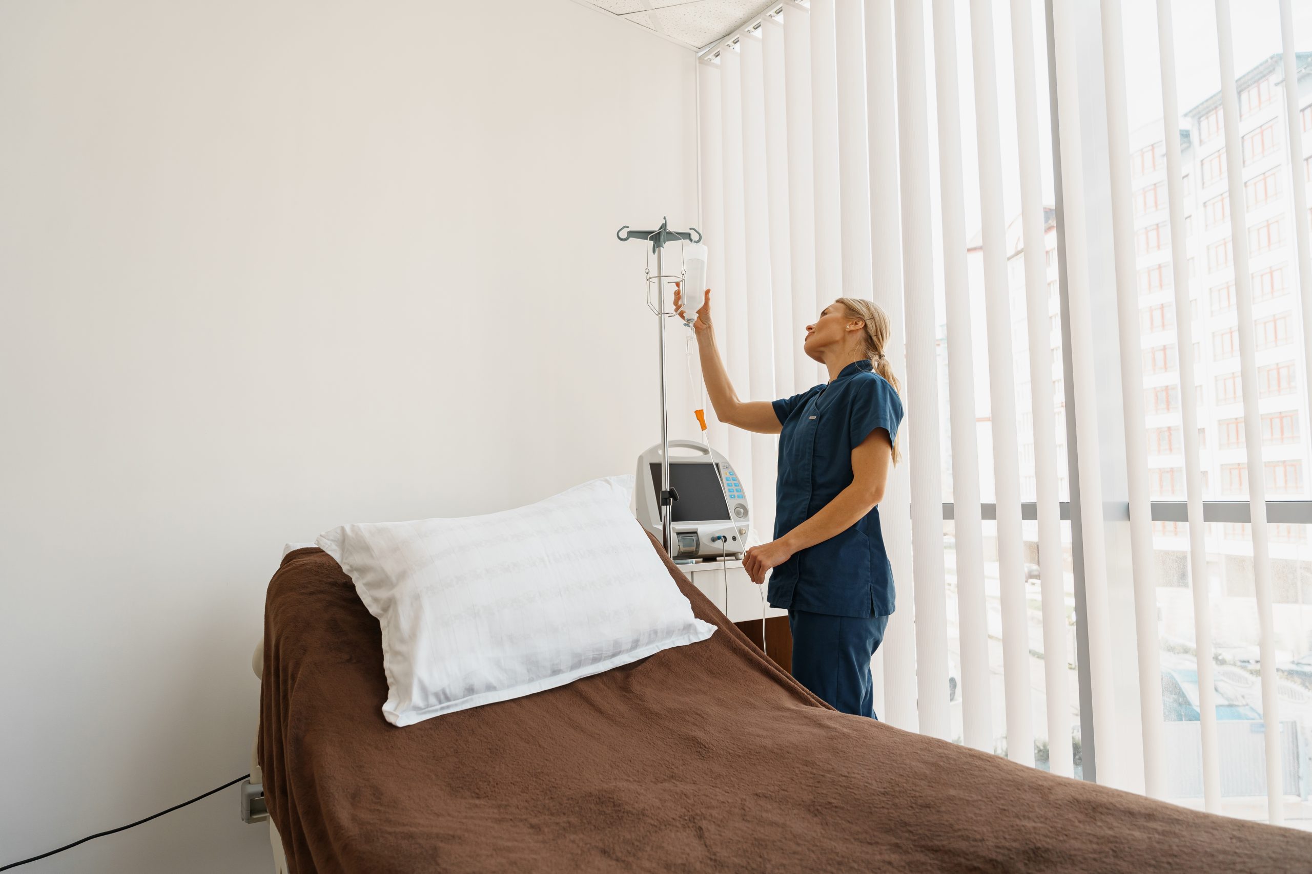 Differences between an infusion pump and a syringe pump