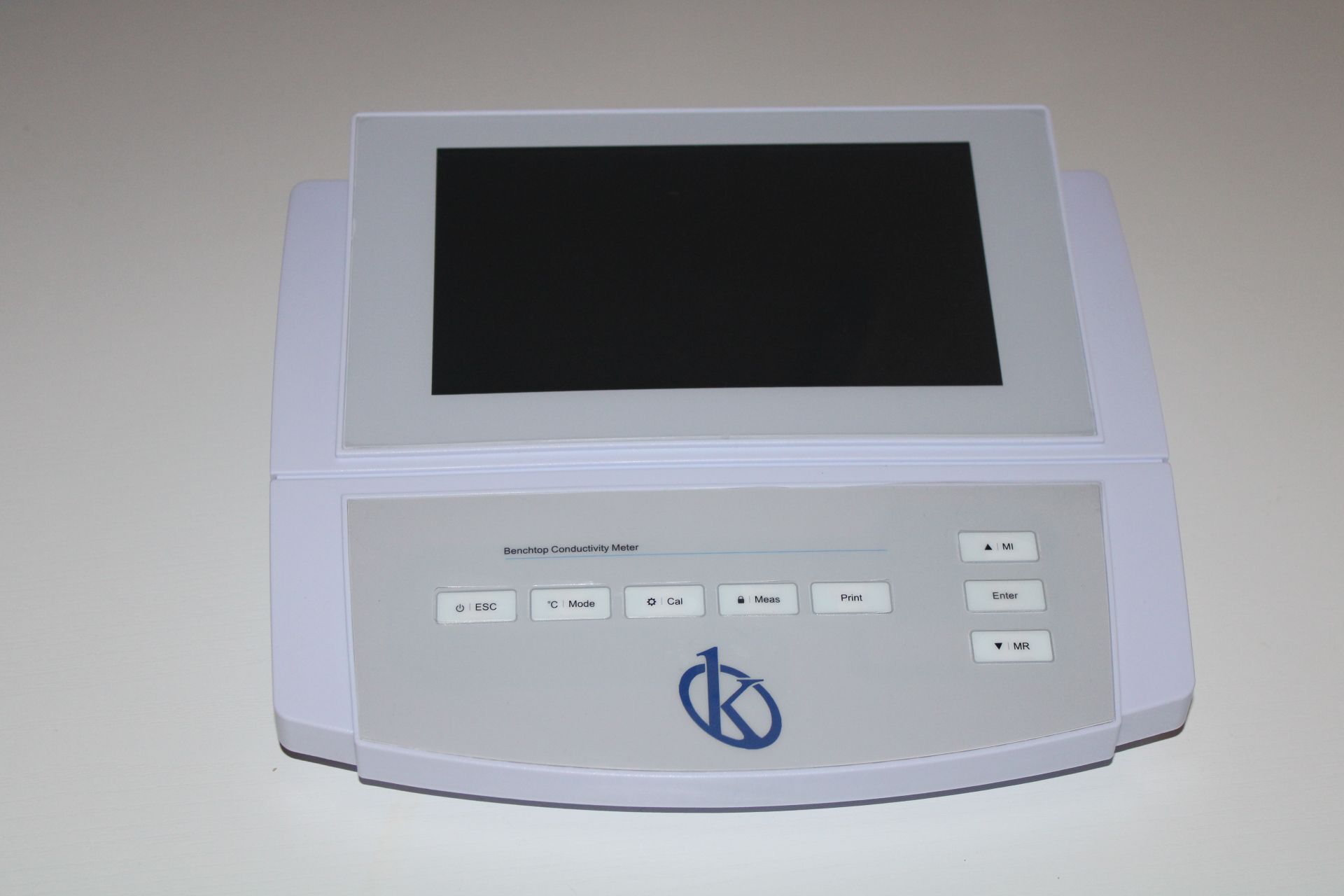 Conductivity Meters: Accuracy and Reliability in the Control of Clinical and Chemical Processes